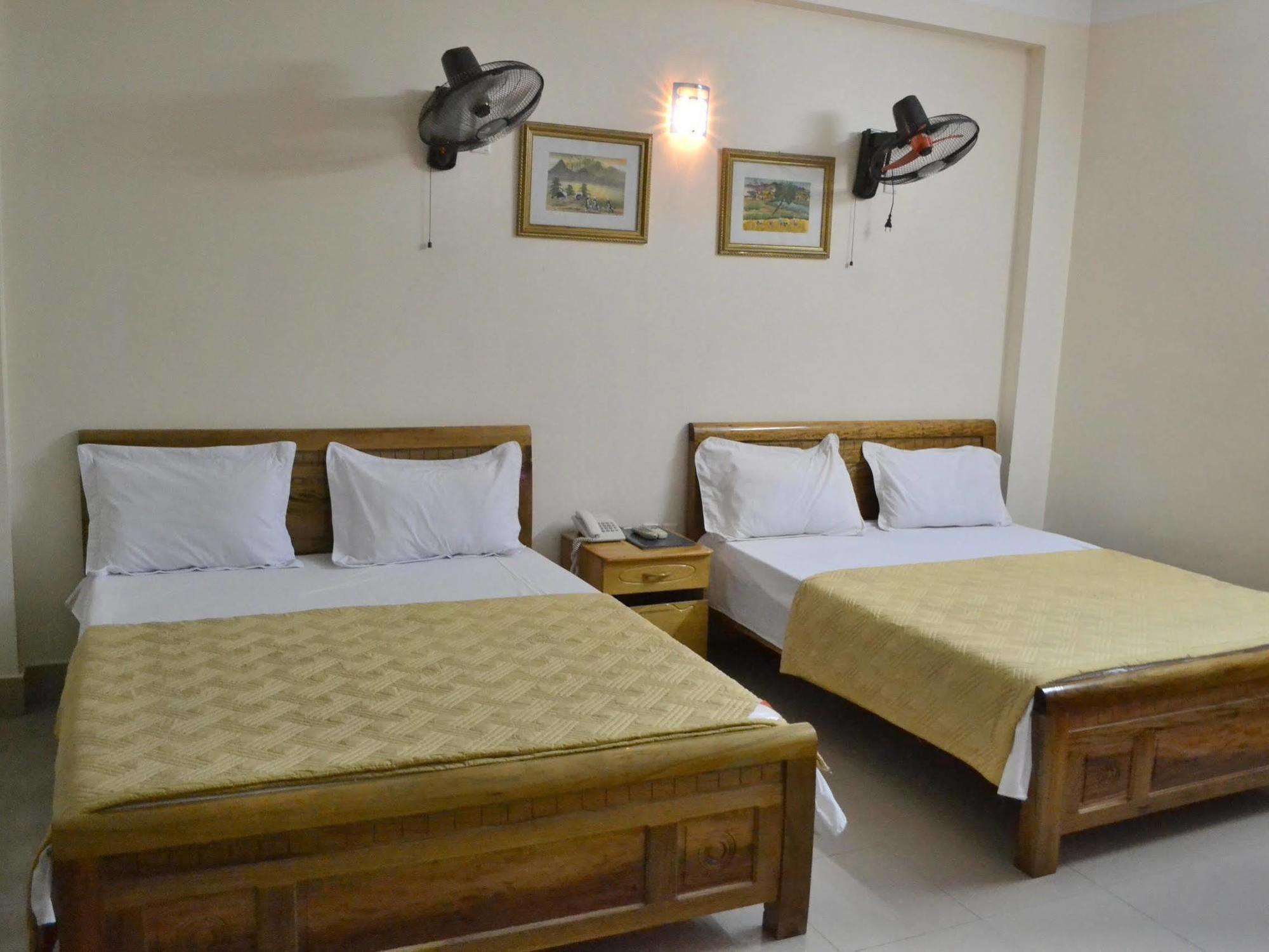 Hoang Ngoc Hotel Dong Khe Sau Exterior foto